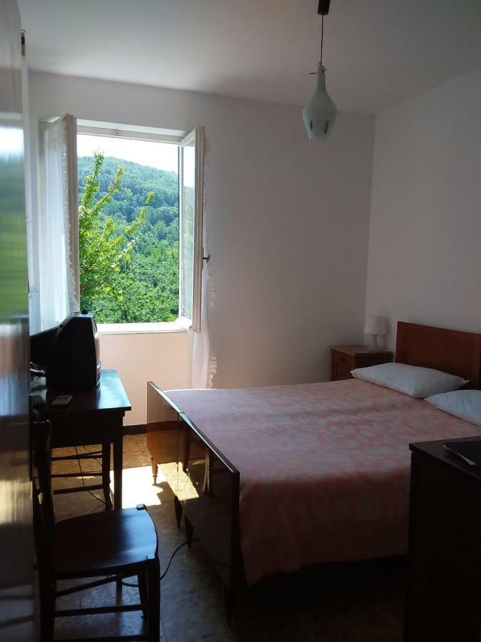 Albergo Delfino San Pietro d'Olba Quarto foto